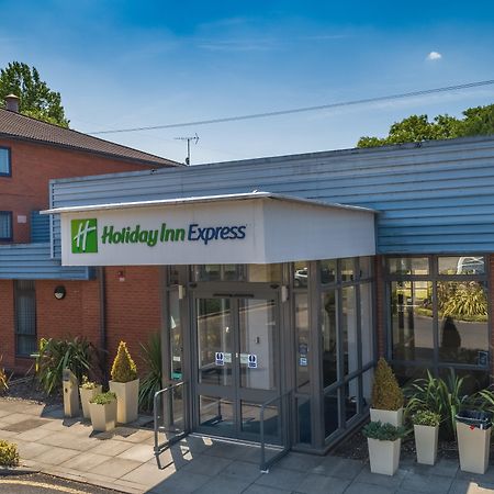 Holiday Inn Express Preston South By Ihg Экстерьер фото