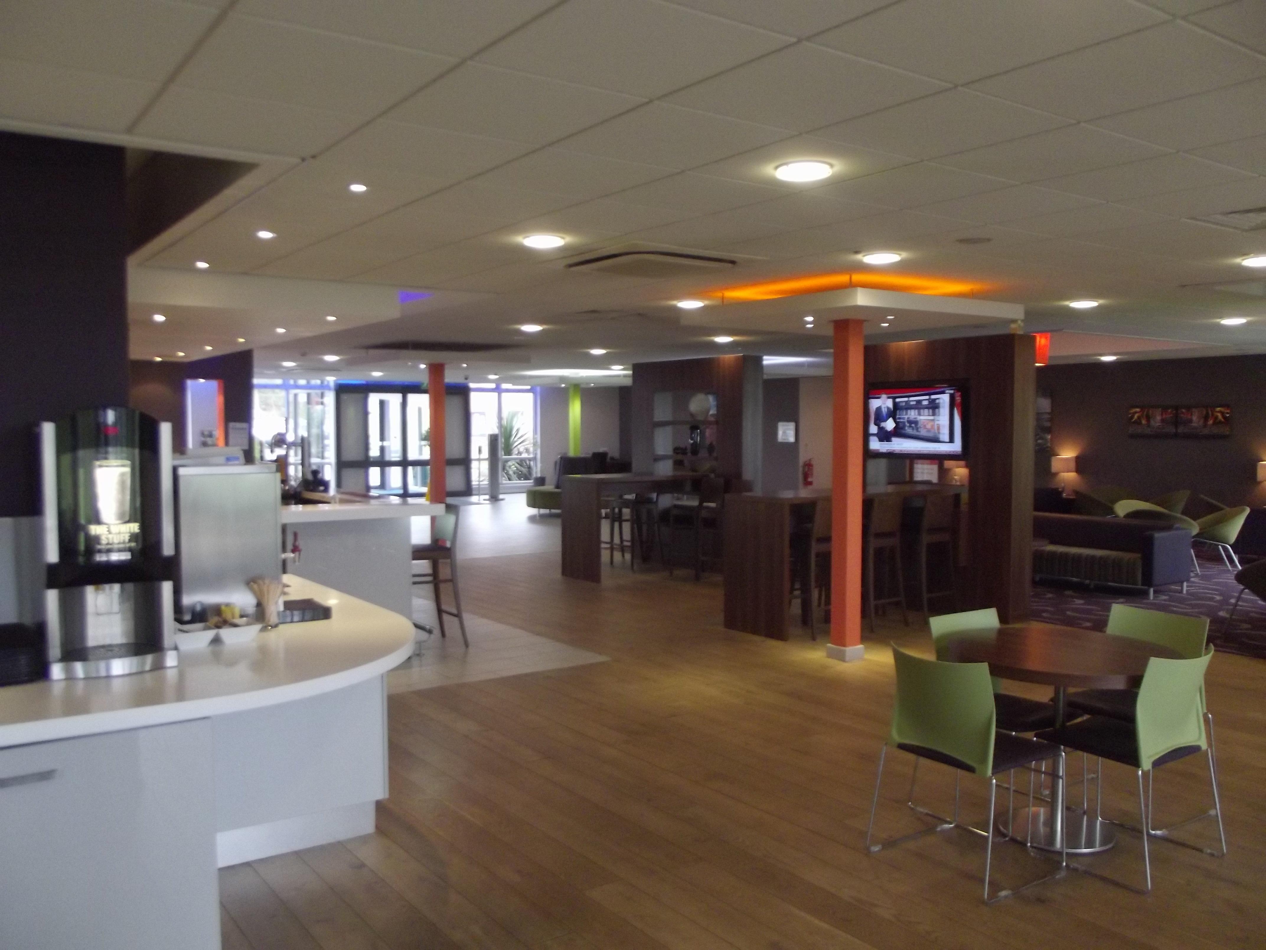 Holiday Inn Express Preston South By Ihg Экстерьер фото