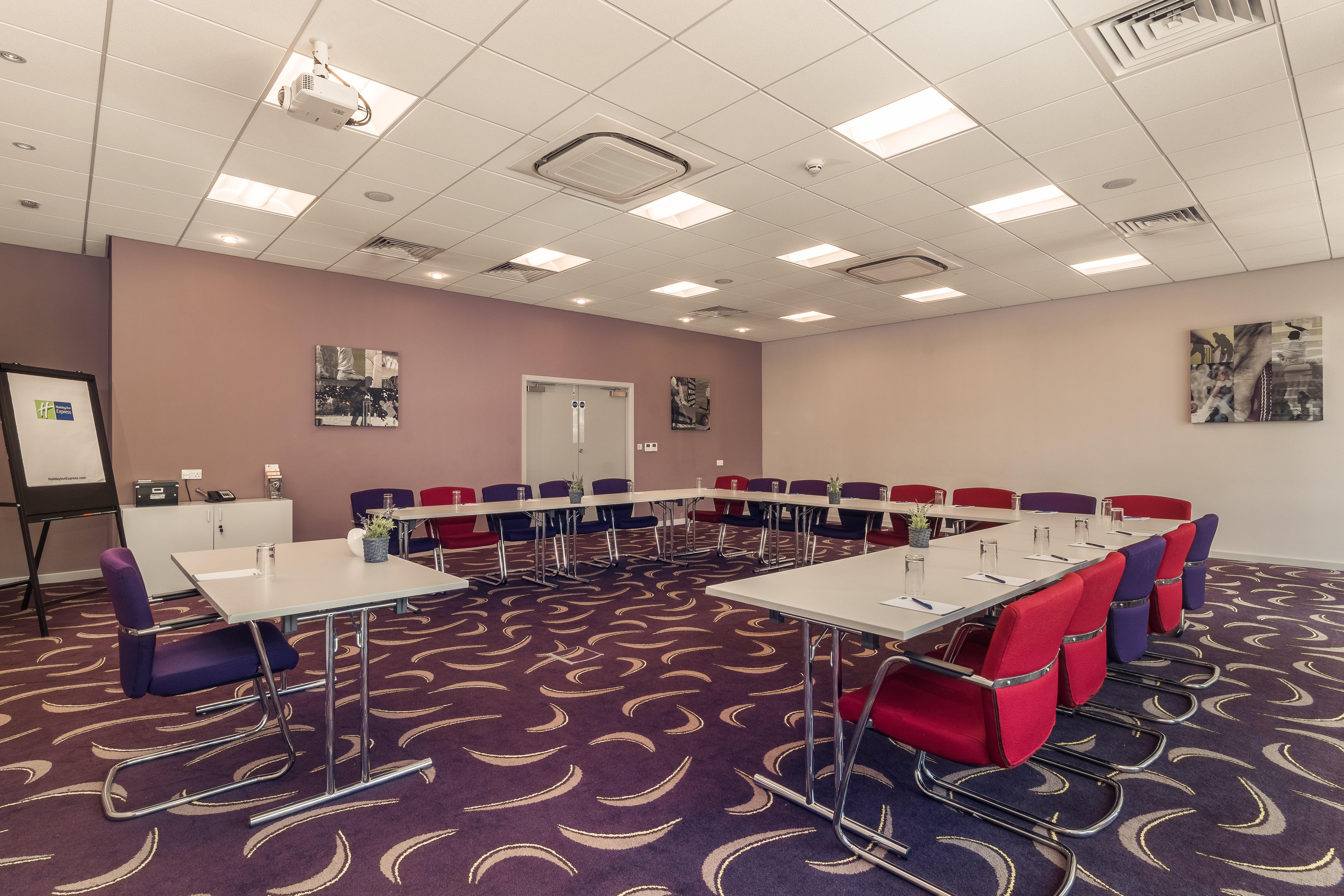 Holiday Inn Express Preston South By Ihg Экстерьер фото